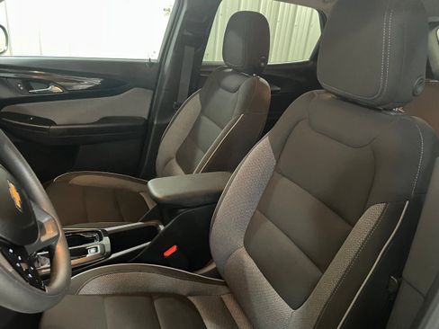Used 2025 Chevrolet TrailBlazer LT image 12