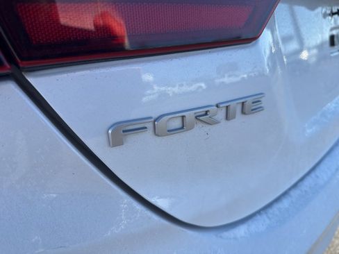 Used 2023 Kia Forte GT-Line w/ GT-Line Technology Package image 5