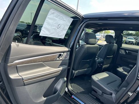 New 2026 Buick Enclave Avenir image 32