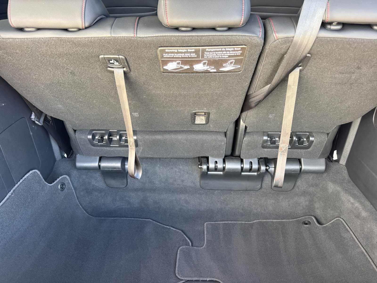 Used 2025 Honda Odyssey Sport-L image 17