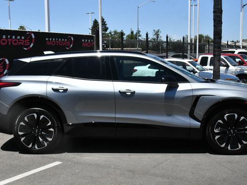 Used 2024 Chevrolet Blazer EV RS AWD/4WD image 9