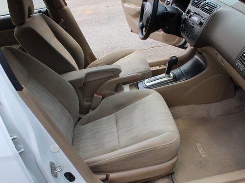 Used 2004 Honda Civic LX image 19