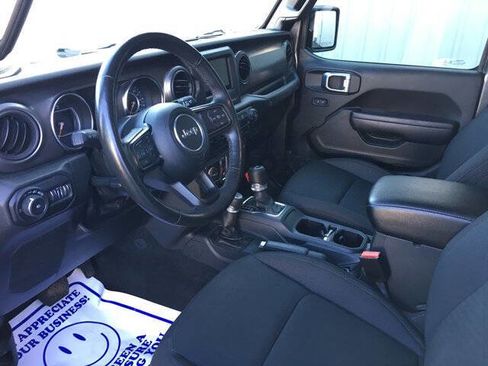 Used 2022 Jeep Wrangler Sport AWD/4WD image 17