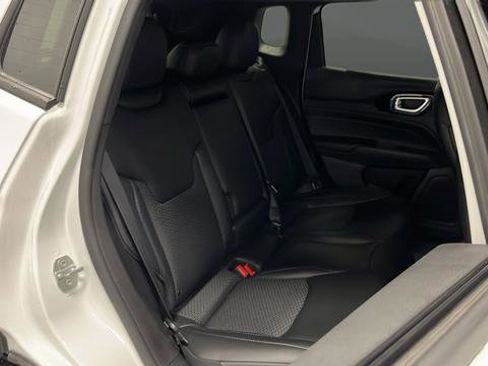 New 2026 Jeep Compass Latitude AWD/4WD image 25
