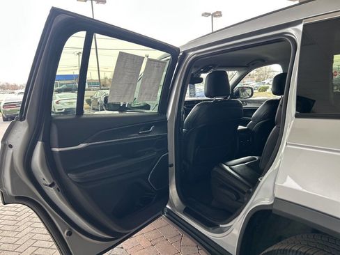 Used 2021 Jeep Grand Cherokee L Limited image 29