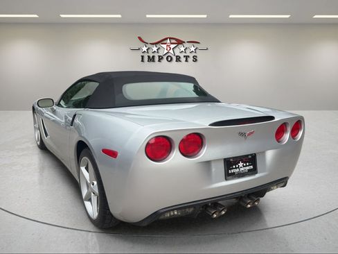 Used 2013 Chevrolet Corvette Convertible RWD image 3