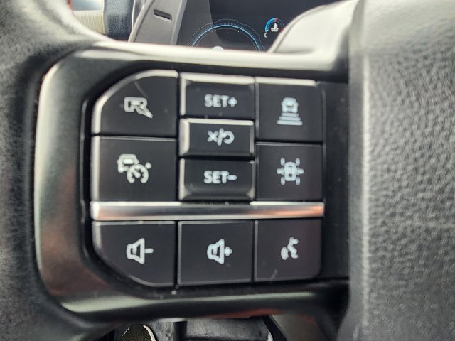 Certified 2022 Ford F150 Raptor w/ Raptor 37 Performance Package AWD/4WD image 35