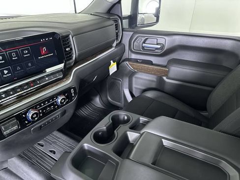 New 2026 GMC Sierra 3500 SLE AWD/4WD image 34