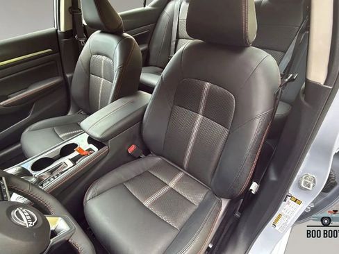 Used 2025 Nissan Altima 2.5 SR FWD image 14
