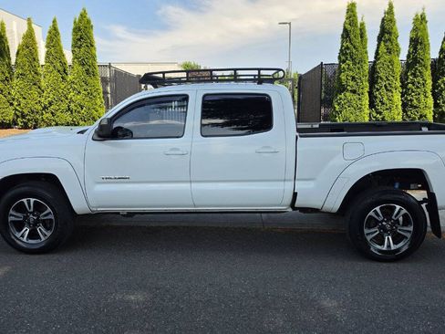 Used 2012 Toyota Tacoma 4x4 Double Cab w/ TRD Sport Pkg image 8