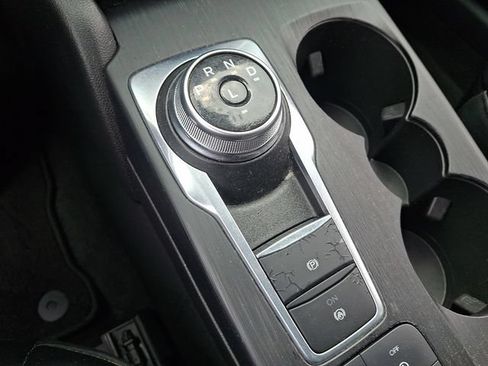 Certified 2025 Ford Escape ST-Line Select AWD/4WD image 26