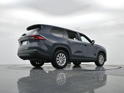 Used 2025 Toyota Grand Highlander AWD image 36