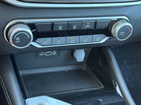 Certified 2023 Nissan Altima 2.5 SV FWD image 22