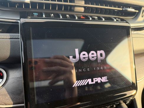 Used 2023 Jeep Grand Cherokee 4WD 4xe image 19