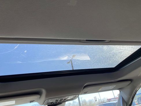 Used 2024 GMC Sierra 3500 Denali image 10