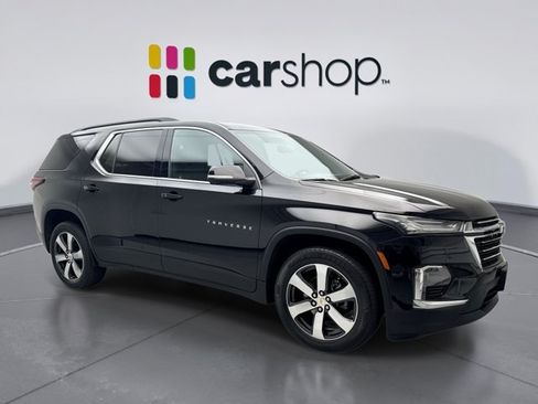 Used 2023 Chevrolet Traverse LT w/ LT Premium Package AWD/4WD image 7