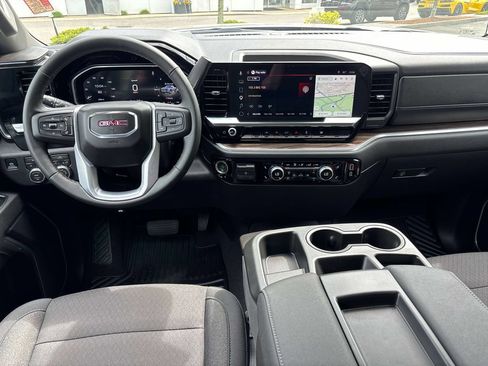 Used 2026 GMC Sierra 1500 Elevation AWD/4WD image 9