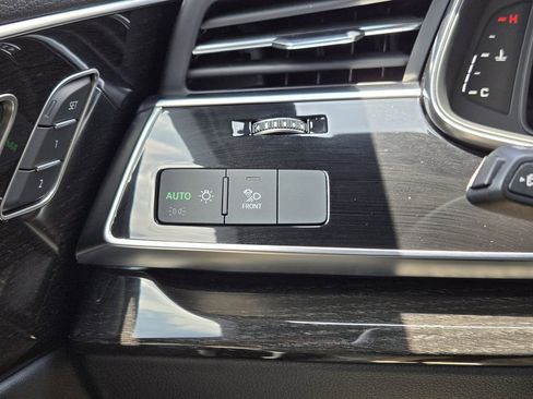 Used 2025 Audi Q7 3.0T Premium Plus AWD/4WD image 24