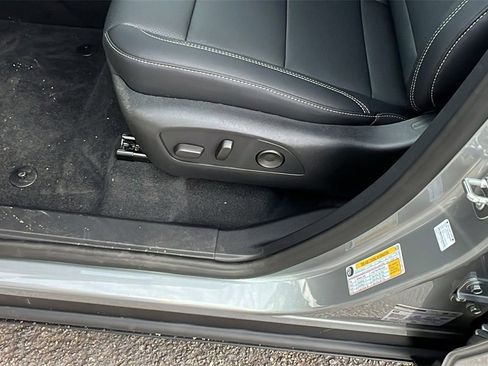 New 2026 Chevrolet Traverse LT w/ Driver Confidence Package image 14