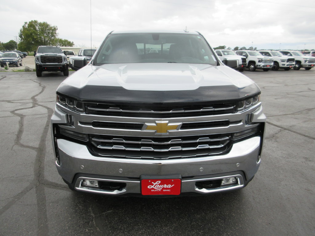 Used 2019 Chevrolet Silverado 1500 LTZ w/ LTZ Plus Package AWD/4WD image 13