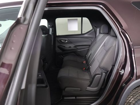 Used 2022 Chevrolet Traverse LT w/ LPO, Floor Liner Package image 32
