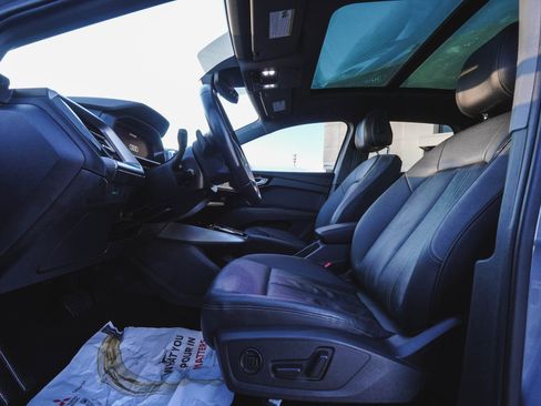 Used 2022 Audi Q4 e-tron Premium Plus image 30