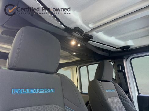 Certified 2025 Jeep Wrangler Unlimited Rubicon 4xe w/ Convenience Group AWD/4WD image 18