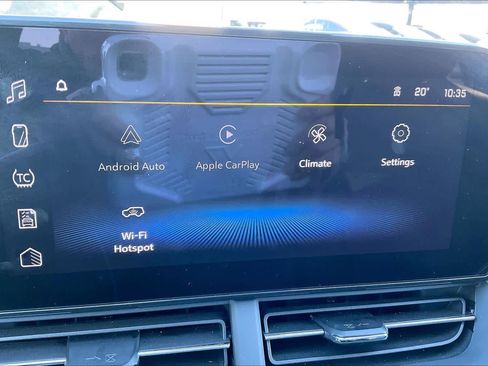 Certified 2025 Chevrolet Trax LT w/ LT Convenience Package image 33