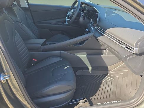 New 2026 Hyundai Elantra Limited FWD image 13