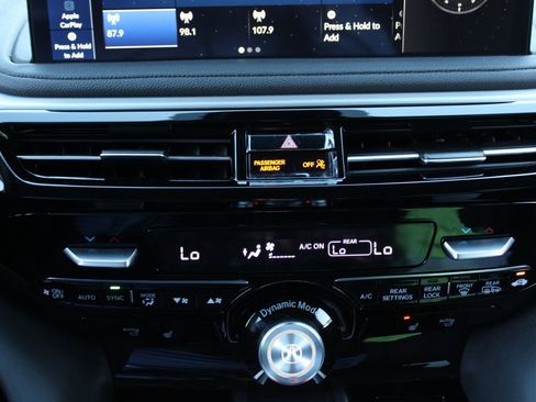 Used 2026 Acura MDX FWD image 22