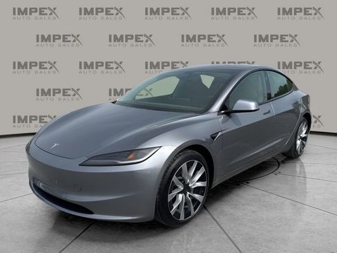 Used 2024 Tesla Model 3 Standard Range RWD image 1