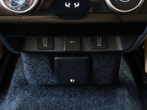 New 2026 Land Rover Range Rover SE AWD/4WD image 30