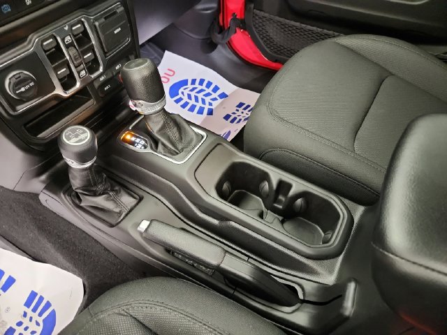Used 2023 Jeep Wrangler Unlimited w/ Cold Weather Group AWD/4WD image 16