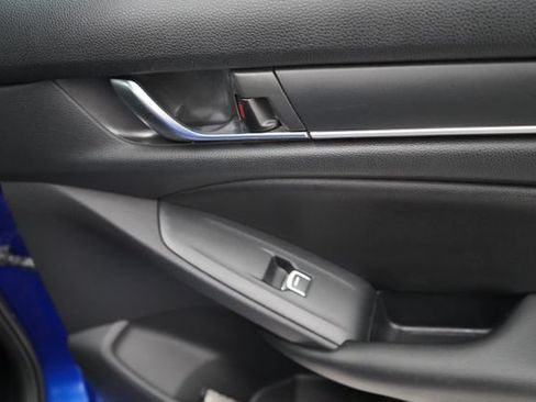 Used 2019 Honda Accord Sport image 44