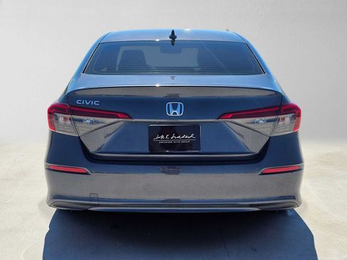 Used 2022 Honda Civic EX image 4