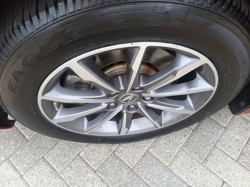 Used 2020 Acura TLX image 9