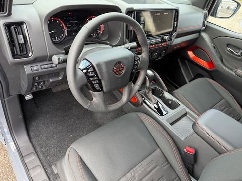 New 2025 Nissan Frontier PRO-4X image 10
