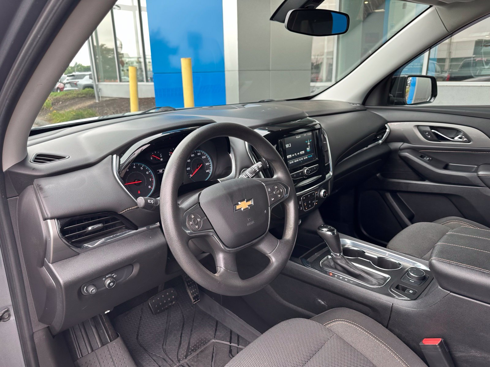 Used 2018 Chevrolet Traverse LS AWD/4WD image 22