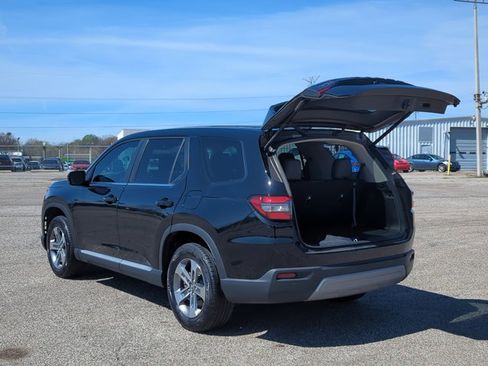 Used 2023 Honda Pilot EX-L image 7