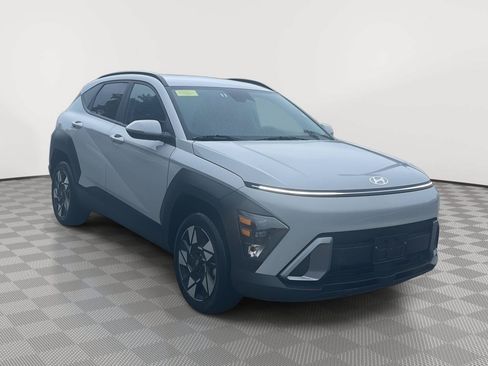 Used 2024 Hyundai Kona SEL AWD/4WD image 4
