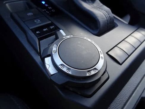 Used 2024 Toyota Tacoma SR image 30