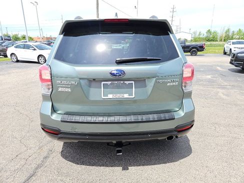Used 2017 Subaru Forester 2.5i Touring AWD/4WD image 3