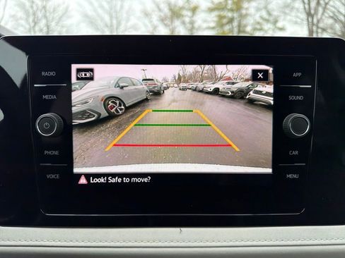 New 2026 Volkswagen Taos SE AWD/4WD image 21