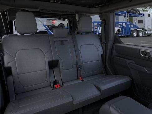 New 2026 Ford Bronco Outer Banks AWD/4WD image 11