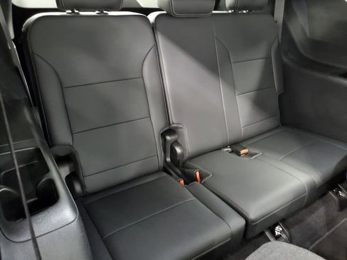 Used 2025 Buick Enclave Preferred image 21