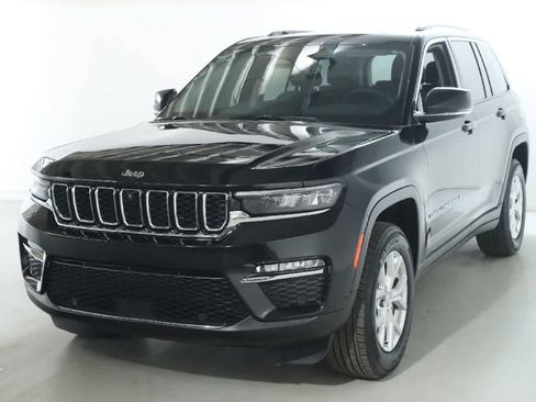Used 2023 Jeep Grand Cherokee Limited w/ Luxury Tech Group II image 1
