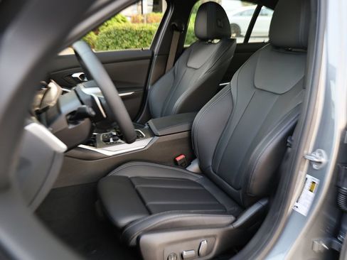New 2026 BMW 330i Sedan w/ Premium Package RWD image 21