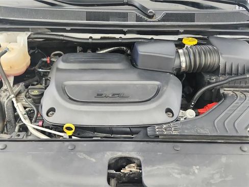 Used 2023 Chrysler Pacifica Touring-L FWD image 20