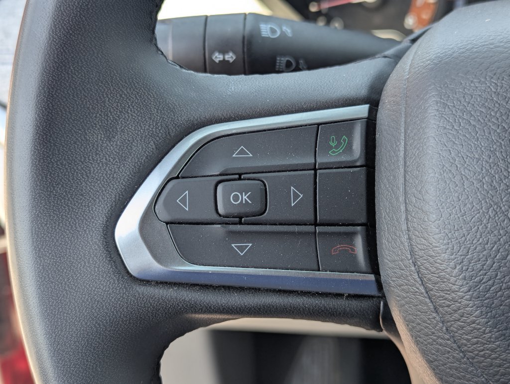 Used 2024 Jeep Compass Latitude AWD/4WD image 18