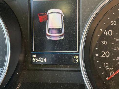 Used 2021 Volkswagen Tiguan SE R-Line image 9